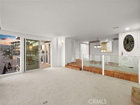 647  Sleepy Hollow  , Laguna Beach, CA