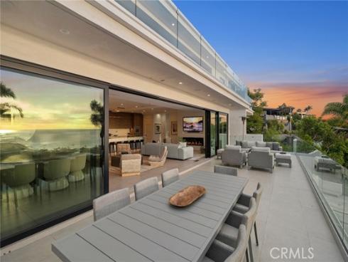 654 Canyon View Drive, Laguna Beach, CA