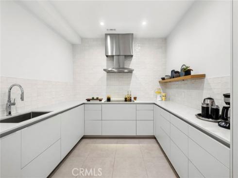 654 Canyon View Drive, Laguna Beach, CA