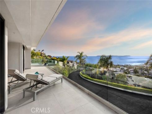 654 Canyon View Drive, Laguna Beach, CA
