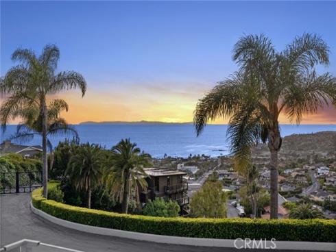 654 Canyon View Drive, Laguna Beach, CA