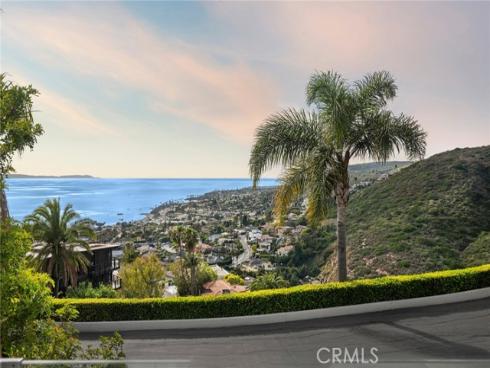 654 Canyon View Drive, Laguna Beach, CA