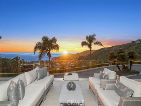 654 Canyon View Drive, Laguna Beach, CA