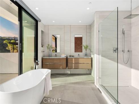 654 Canyon View Drive, Laguna Beach, CA