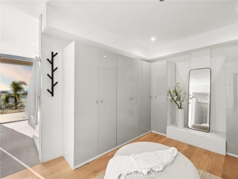 654 Canyon View Drive, Laguna Beach, CA