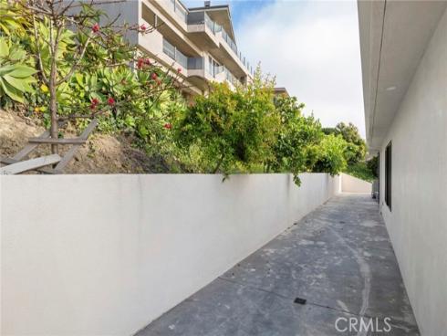 654 Canyon View Drive, Laguna Beach, CA