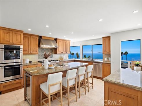 725  Balboa   Avenue, Laguna Beach, CA