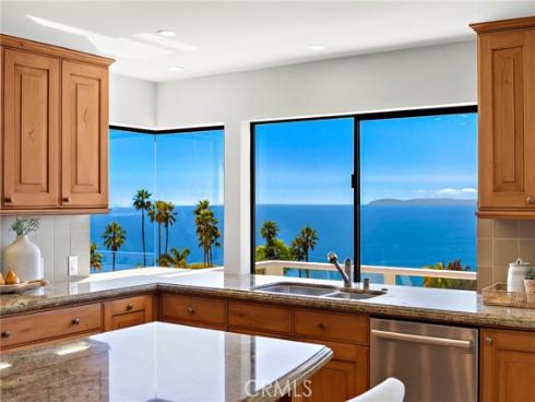 725  Balboa   Avenue, Laguna Beach, CA