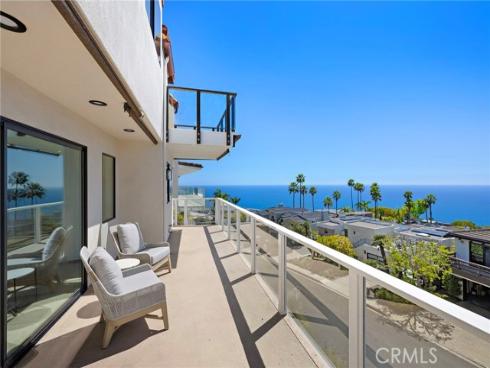 725  Balboa   Avenue, Laguna Beach, CA