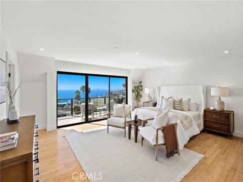 725  Balboa   Avenue, Laguna Beach, CA