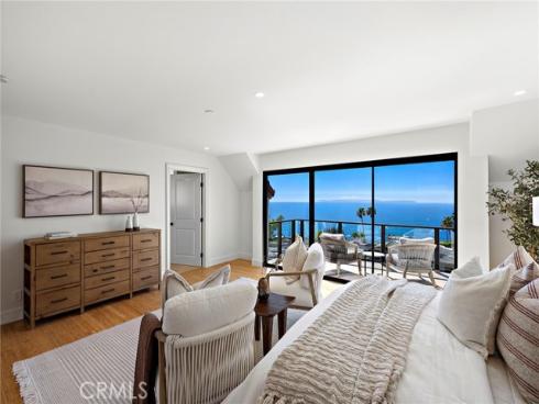 725  Balboa   Avenue, Laguna Beach, CA