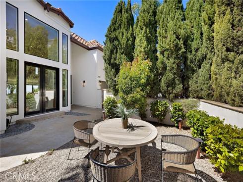 725  Balboa   Avenue, Laguna Beach, CA