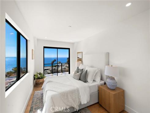 725  Balboa   Avenue, Laguna Beach, CA