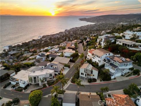 683 Alta Vista Way, Laguna Beach, CA