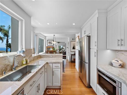 683  Alta Vista   Way, Laguna Beach, CA