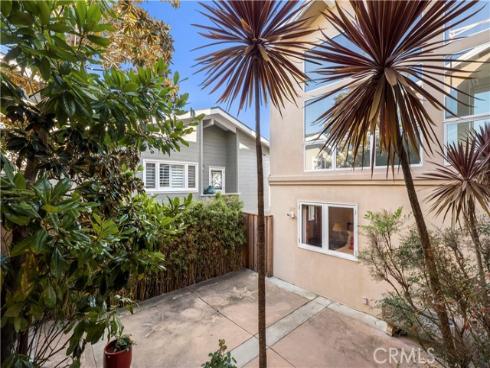 10  N. Stonington Road  , Laguna Beach, CA