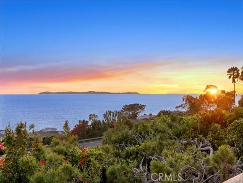 10  N. Stonington Road  , Laguna Beach, CA