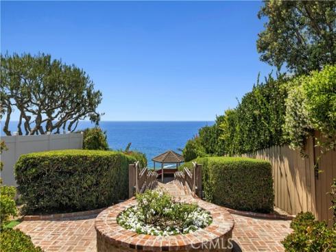 10  N. Stonington Road  , Laguna Beach, CA