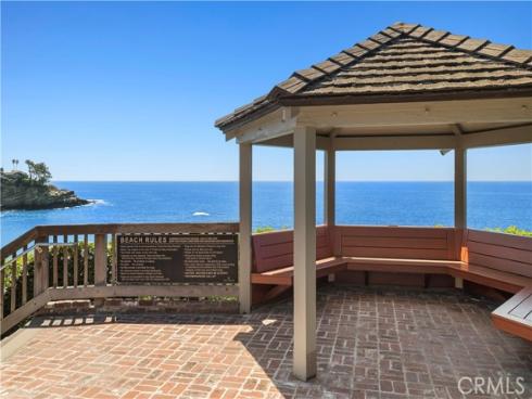 10  N. Stonington Road  , Laguna Beach, CA