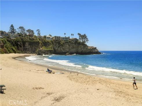 10  N. Stonington Road  , Laguna Beach, CA