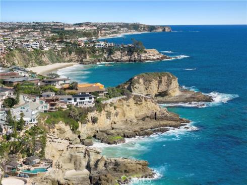 10  N. Stonington Road  , Laguna Beach, CA