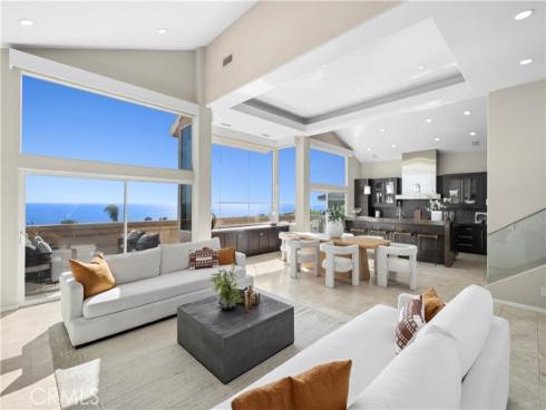 10  N. Stonington Road  , Laguna Beach, CA