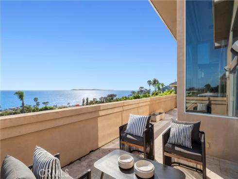 10  N. Stonington Road  , Laguna Beach, CA