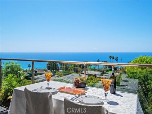 21682  Ocean Vista  B  Drive, Laguna Beach, CA