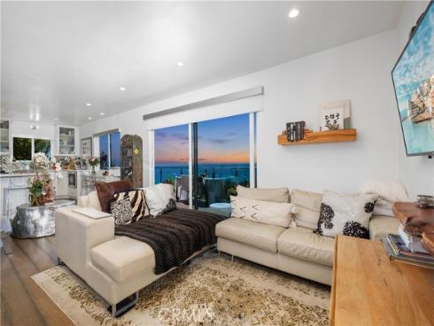 21682  Ocean Vista  B  Drive, Laguna Beach, CA