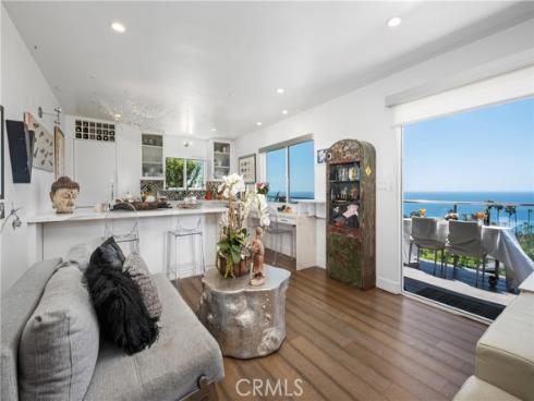 21682  Ocean Vista  B  Drive, Laguna Beach, CA