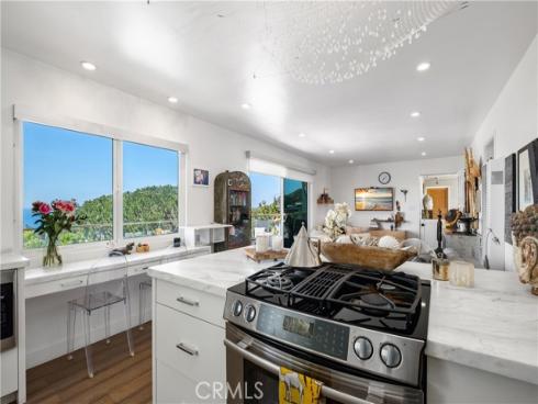 21682  Ocean Vista  B  Drive, Laguna Beach, CA