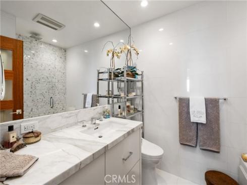 21682  Ocean Vista  B  Drive, Laguna Beach, CA