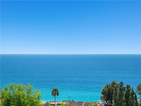 21682  Ocean Vista  B  Drive, Laguna Beach, CA