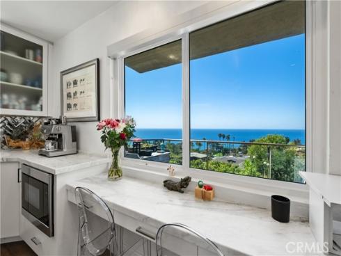 21682  Ocean Vista  B  Drive, Laguna Beach, CA