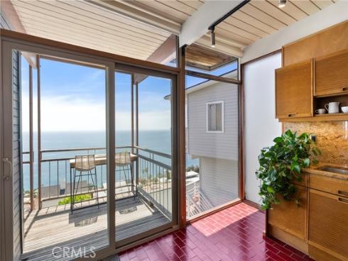 2581  Iris  , Laguna Beach, CA