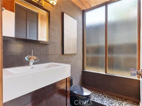 2581  Iris  , Laguna Beach, CA