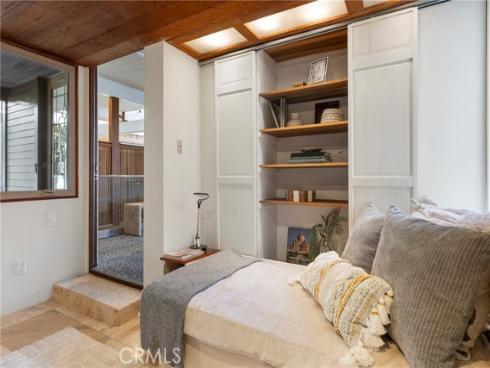 2581  Iris  , Laguna Beach, CA