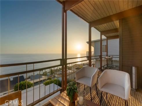 2581  Iris  , Laguna Beach, CA