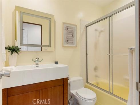 2581  Iris  , Laguna Beach, CA