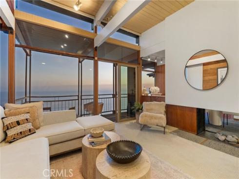 2581  Iris  , Laguna Beach, CA