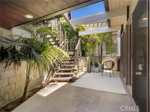2581  Iris  , Laguna Beach, CA