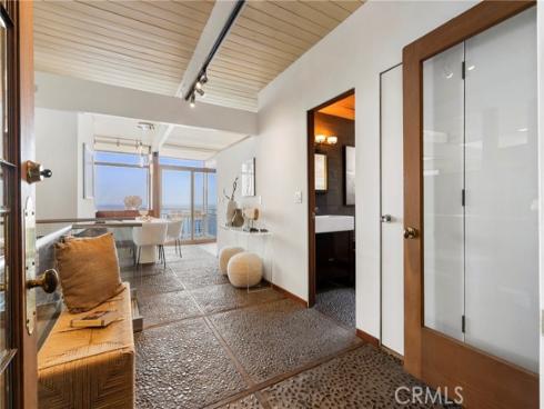 2581  Iris  , Laguna Beach, CA