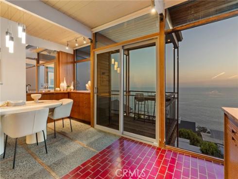 2581  Iris  , Laguna Beach, CA