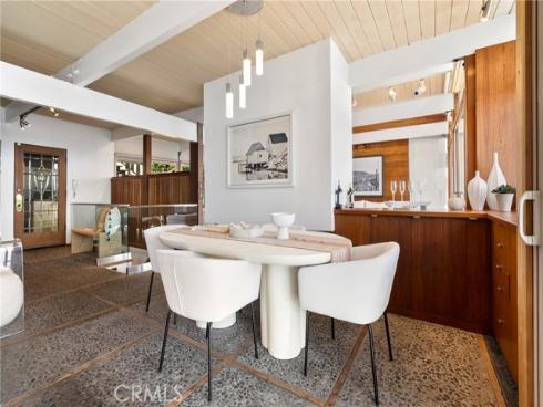 2581  Iris  , Laguna Beach, CA