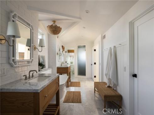 156  Chiquita  , Laguna Beach, CA