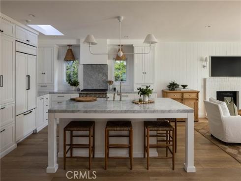 156  Chiquita  , Laguna Beach, CA