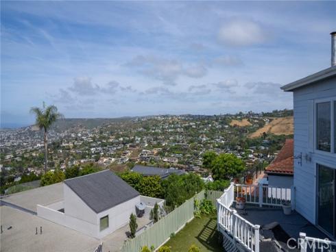 1375  La Mirada  , Laguna Beach, CA