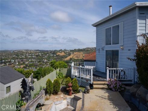 1375  La Mirada  , Laguna Beach, CA