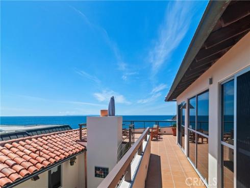 130  Mcknight  , Laguna Beach, CA