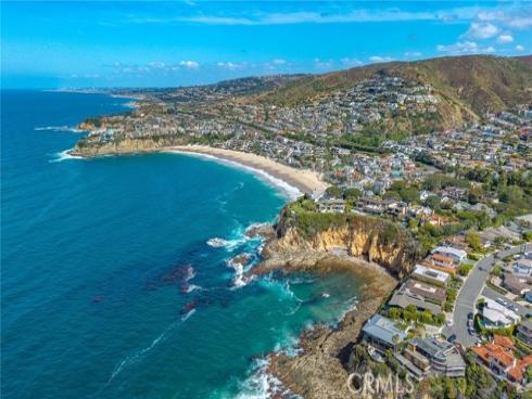 130  Mcknight  , Laguna Beach, CA